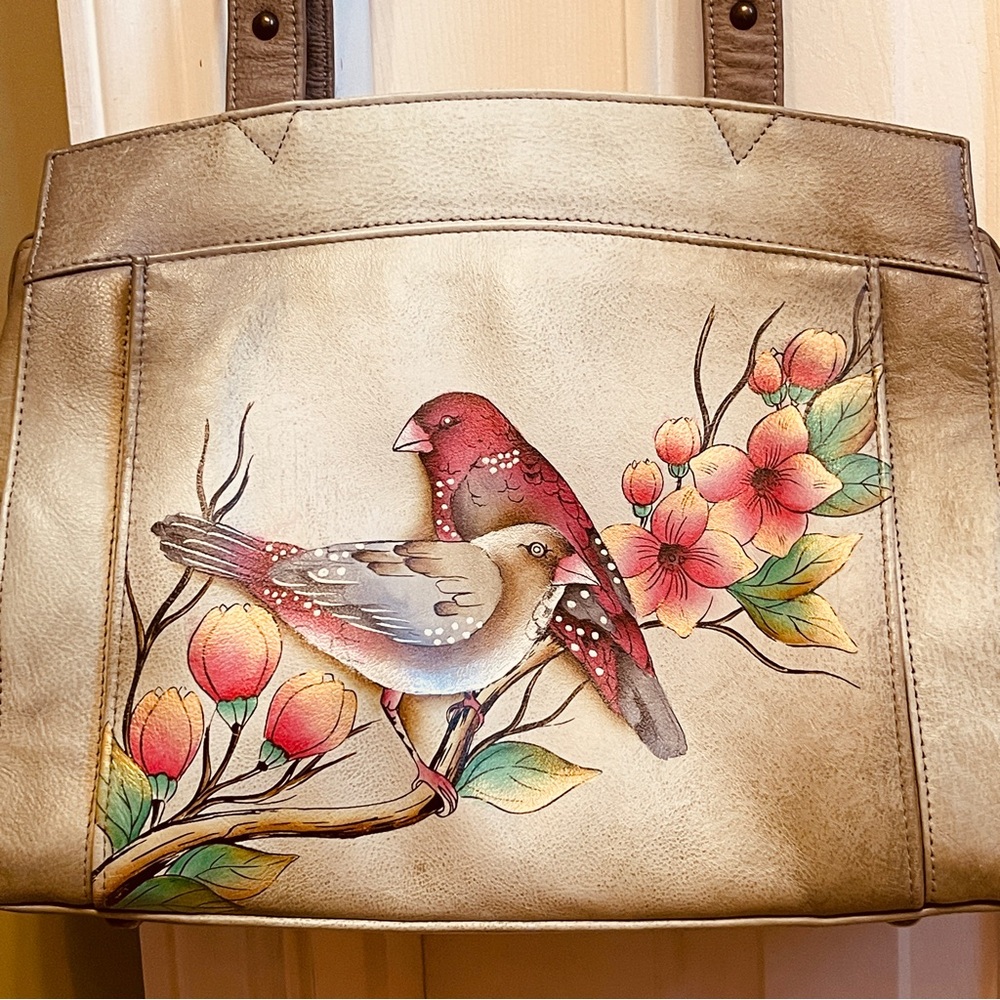 NWOT! Anna by Anuschka Retired Summer Tryst Hand Painted  Leather Hobo.